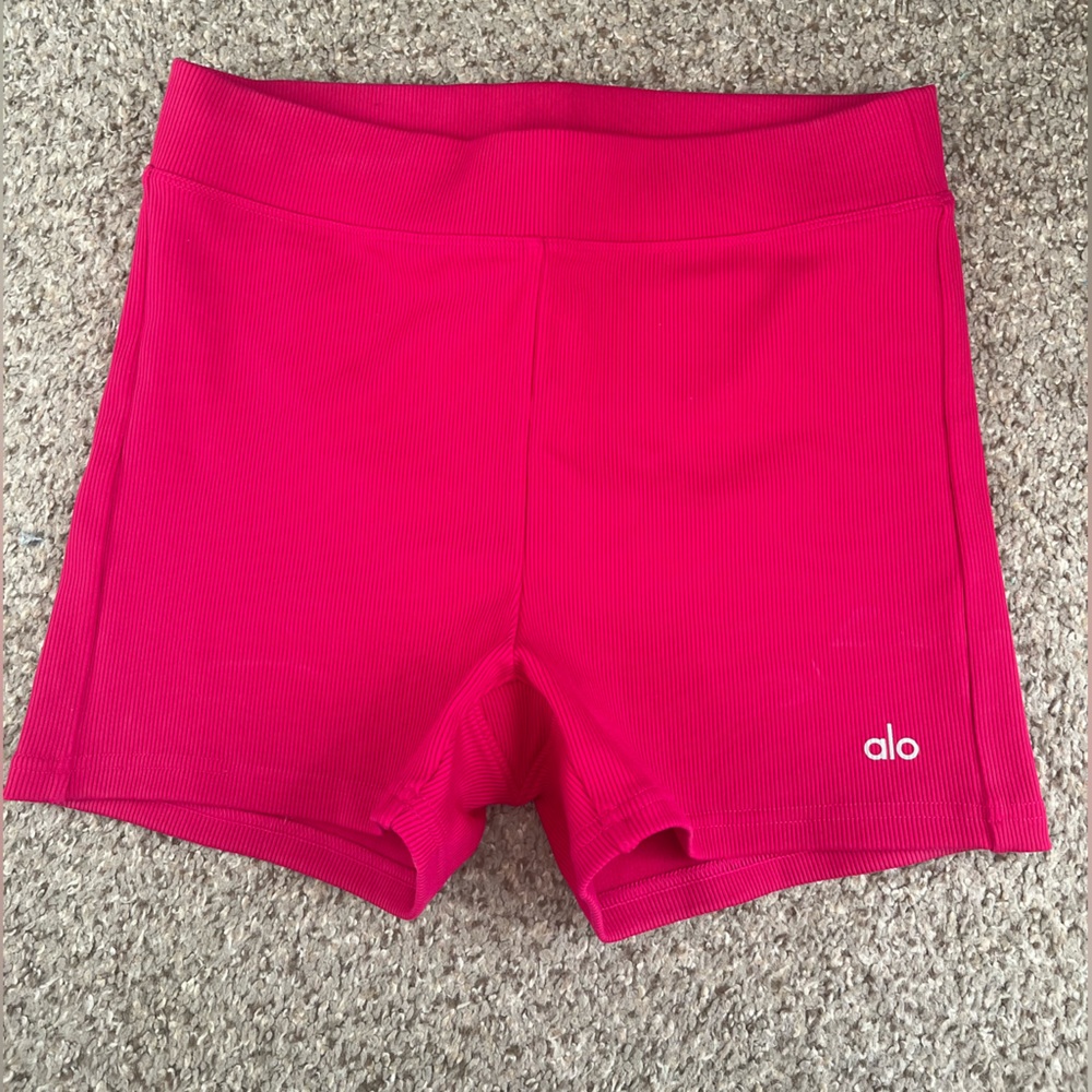 ALO Biker Shorts - Size Medium. Perfect condition